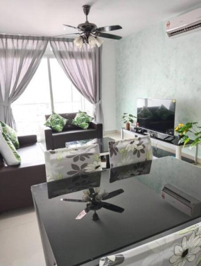 Nice Holiday Space at KSL D'Esplanade Residence, Johor Bahru with TV Box 1109